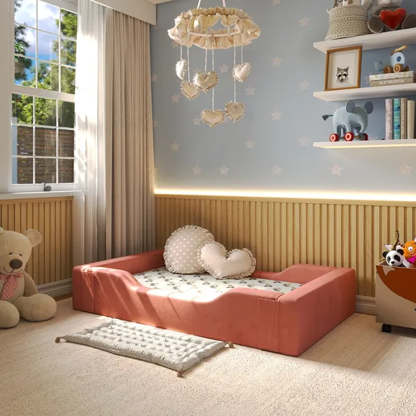 Berço montessoriano tipo cama montessoriana confortável desmontável com velcro com colchão cor rosa