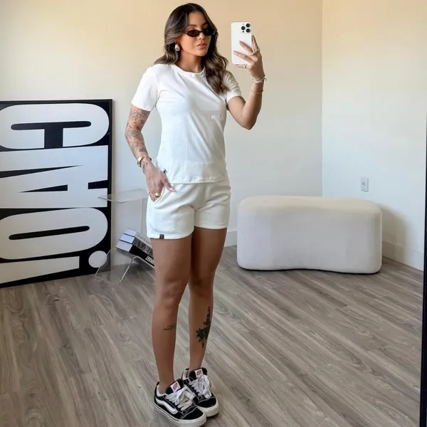 Conjunto feminino básico blusa e short moletom