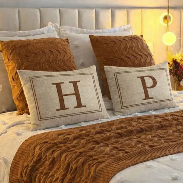 Almofadas​ Letras Iniciais em Linho bege /Decoração Quarto