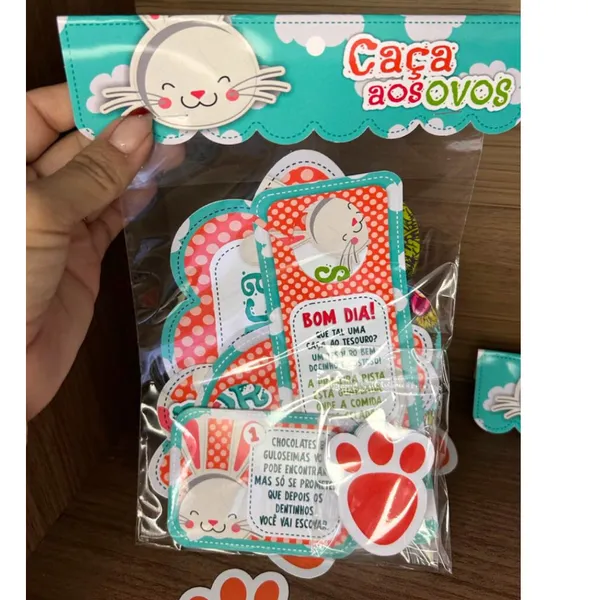 Kit Caça aos Ovos Brincadeira Crianças Páscoa Coelho Patas Meninas e Meninos Diversão Chocolate