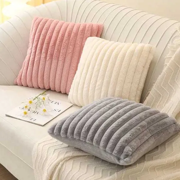 Kit 2 Capas P/ Almofada Em Pelucia Wave Soft Canelada Decorativa - 45x45 Cm