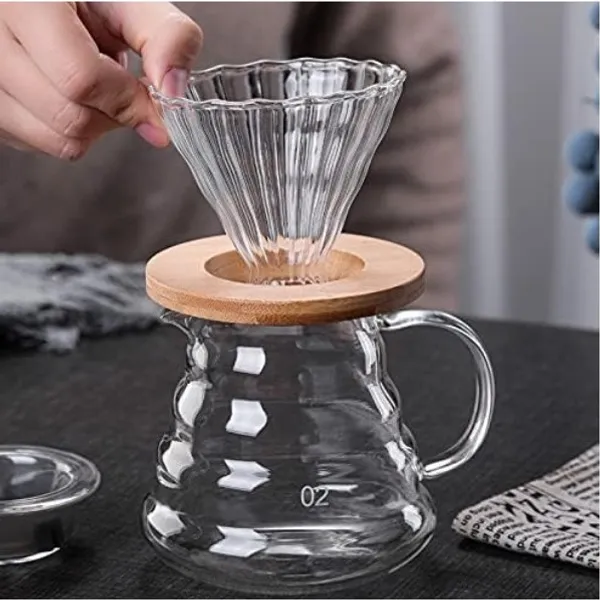 Cafeteira de Vidro Borossilicato Com Tampa ​e Filtro 600ml