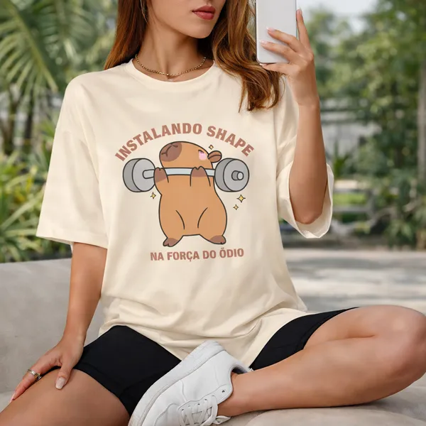 Camiseta Feminina Streetwear Instalando o Shape Capivara Camisa de Algodão 26.1 Premium