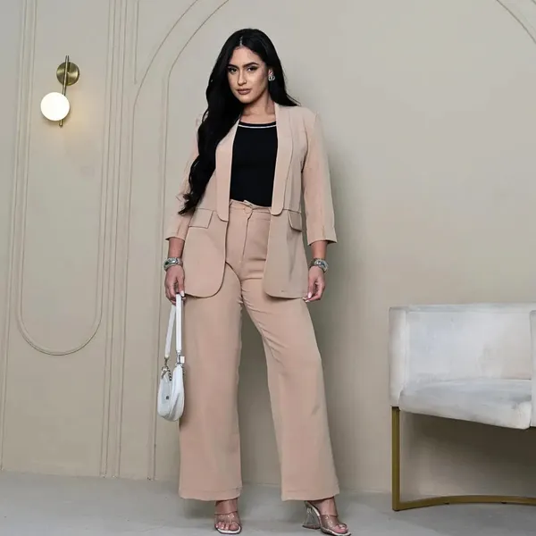 Conjunto Feminino Alfaiataria Premium – Blazer Moderno + Calça Pantalona Elegante