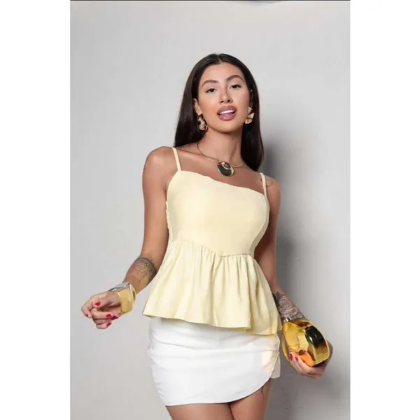 Blusa Bata Blusinha Cropped Elástico com Babado Soltinha Peplum Moda Gringa Tendência Verão