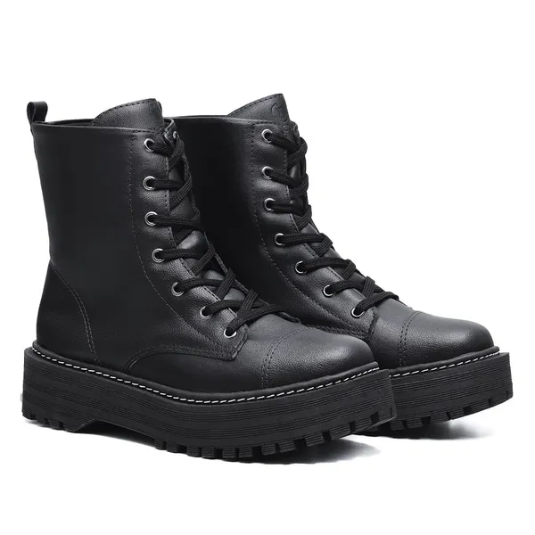 Bota coturno feminina preto verniz, tratorada cano curto