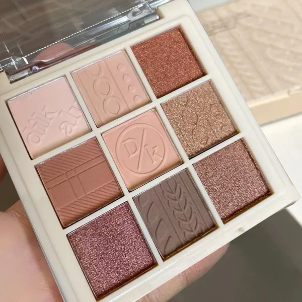 Paleta De Sombras Iluminadoras DIKALU 9 Cores Shimmer Earth Tone