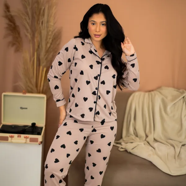 Pijama Feminino Americano Comprido Inverno com Botões, Calça e Blusa em Malha