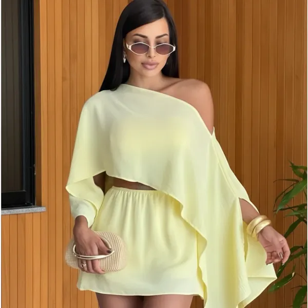 Conjunto Feminino 3 Peças Short Saia Blusa Capa no Tecido Duna | Elegante, Moderno e Casual.