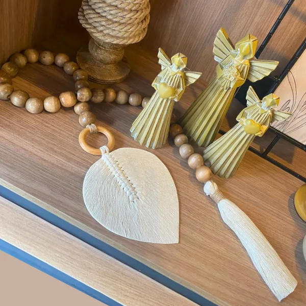 Colar de Mesa Decorativo Sala Quarto Madeira e Macrame Decoração Boho Rústico