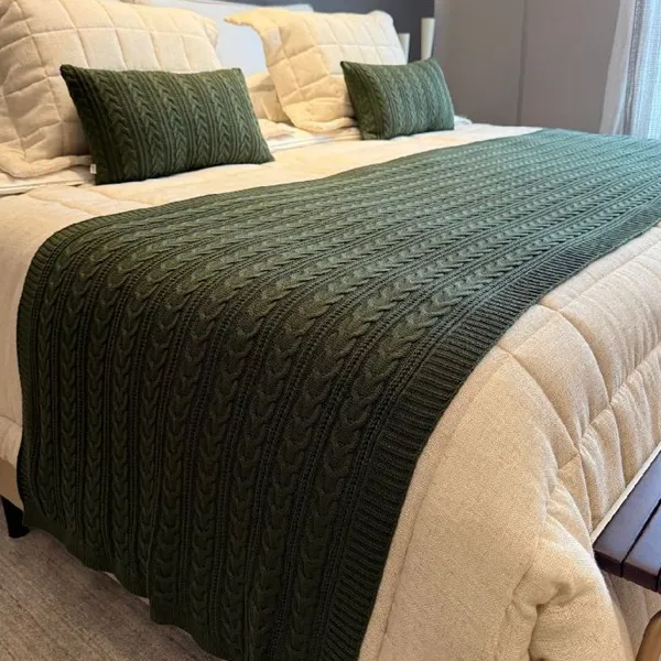 Kit Peseira Tricot Trançada + 2 Capas 30x50 Para Cama Casal Queen King Decoração Para Quarto Casa