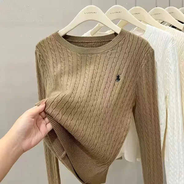 Blusa Feminina Bordada em Malha Manga Longa – Outono/Inverno