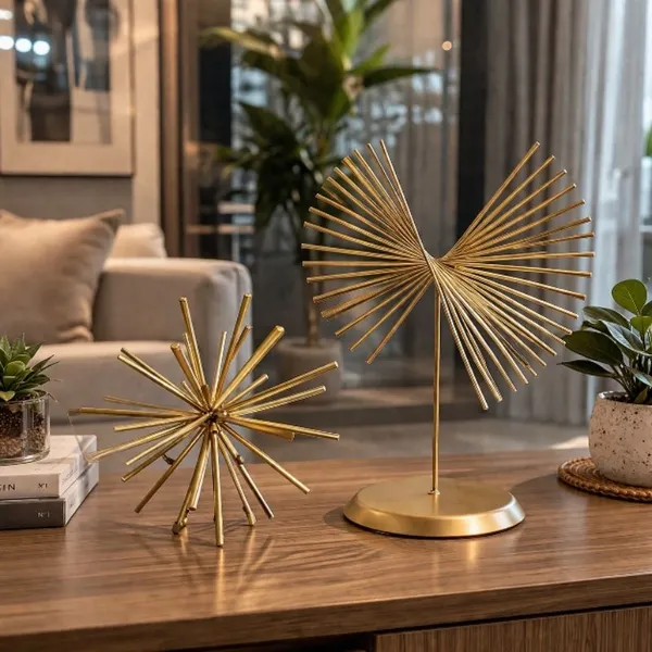 Kit Decoração Luxo Ouriço + Escultura Ferro Dourado – Sala Moderna Elegante