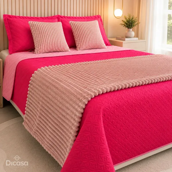 Kit Peseira Decorativa 3 Peças para Cama Casal Queen Peseira e 2 Capas de Almofadas Jogo de Cama