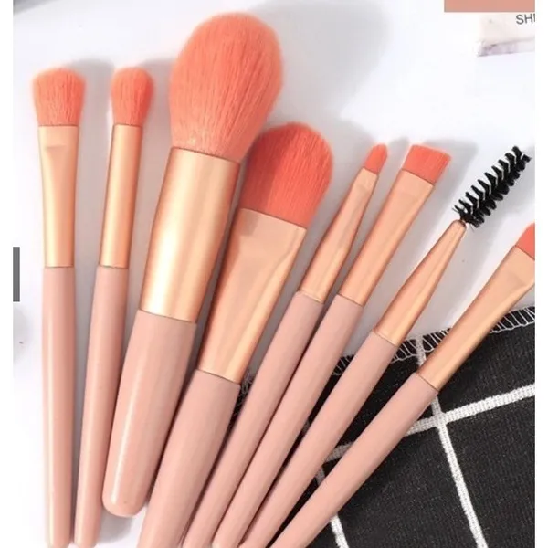 Kit 8 Pincéis para Maquiagem (Base, Blush e Sombra)
