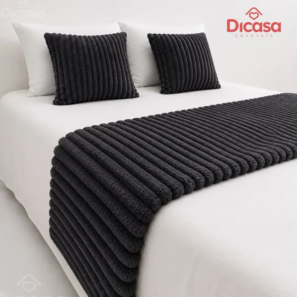 Kit Peseira Decorativa para Cama 1 Peseira Luxo e 2 Capas de Almofada Elegante Casal Queen King