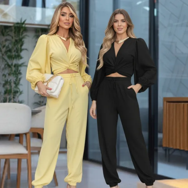 Conjunto Feminino em Sedinha com Amarração Frontal Manga Longa e Calça Jogger Cós Elástico