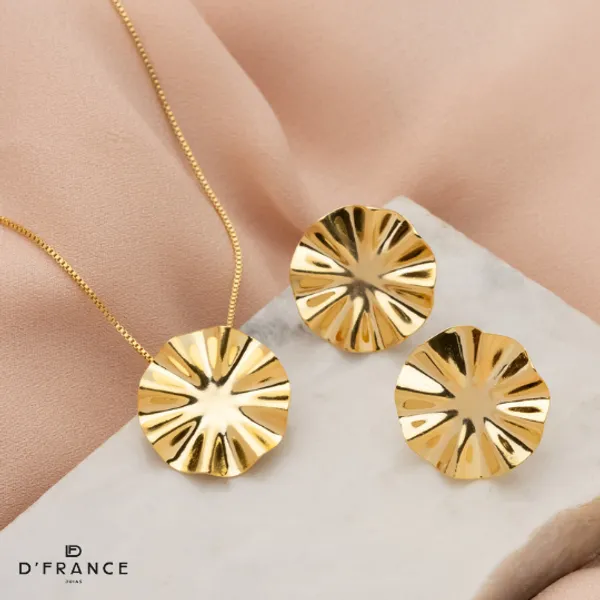 Conjunto Brinco e Colar Flor Folheado a Ouro 18K - D France Semijóias