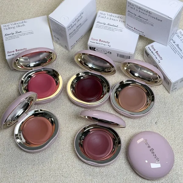 Rare Beauty Love Lip Blush 5g – Mauve Quase Neutro
