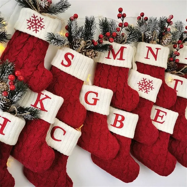 Meia de Natal com Letra Inicial – Várias Letras Disponíveis