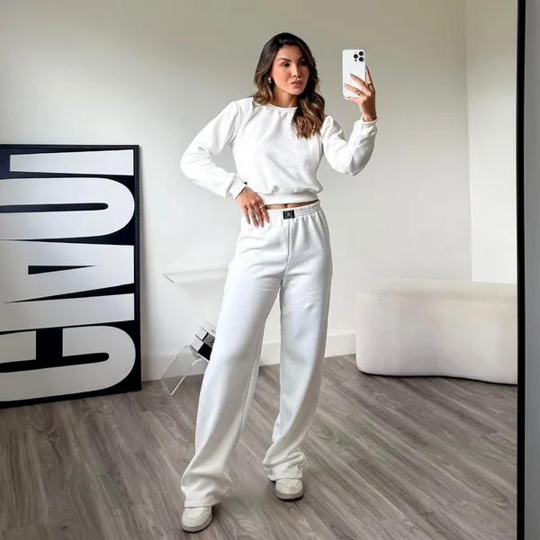 Conjunto Moletom Feminino Blusa manga longa Flanelado liso  cropped+ calça pantalona conjunto feminino de frio