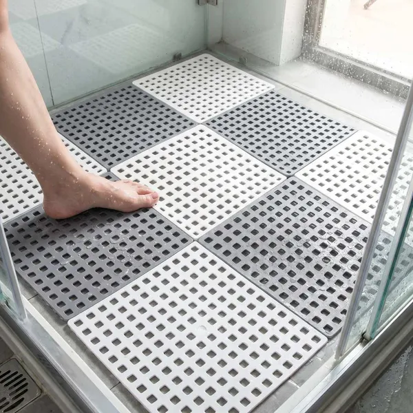 Kit Tapete Piso Estrado Antiderrapante 30x30cm Box Banheiro Piscina Modular Drenante Chuveiro Área Molhada Borracha