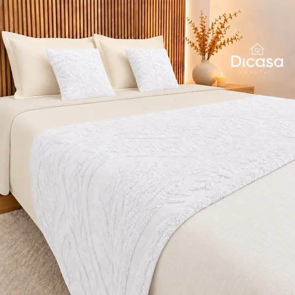 Kit 3 Peças Cama Posta 1 Peseira e 2 Capas de Almofada Decorativa Flannel Elegante Chique Casa Rica