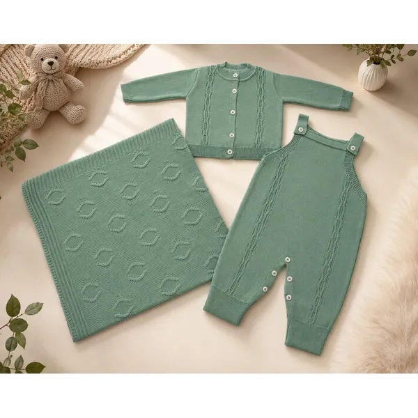 Kit Conjunto de Saída de Maternidade Jardineira Romper Casaquinho Manta Luxo 3 Pecas Enxoval Tricô
