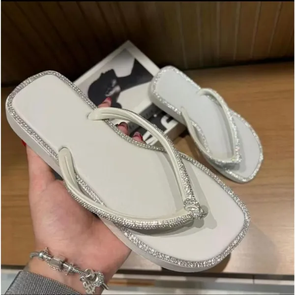 CHINELO OU SANDALIA SALTO BAIXO | RASTEIRINHA BRANCA COM STRASS FEMININA LEVE BRILHANTE CONFORTAVEL