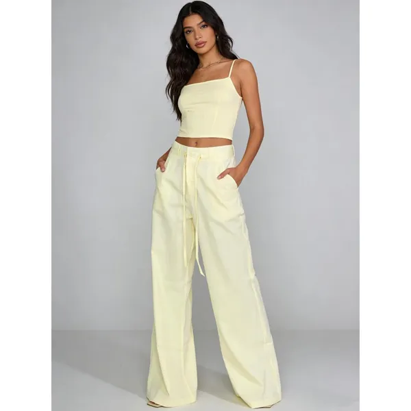 Calça Feminina Cintura Alta Casual Chic Fashion Marrante Estilo Moderno com Corte Largo e Tecido Suave