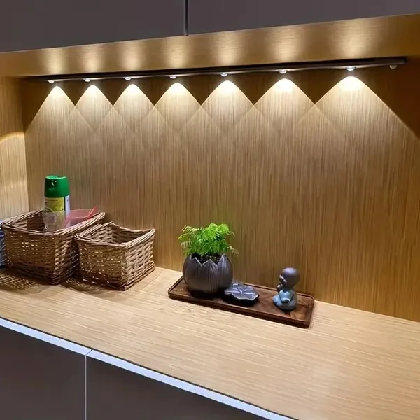 Lâmpada LED com Sensor de Movimento USB Recarregável