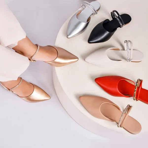Mule Feminino Bico Fino 2 em 1 Rasteira Strass Com Regulagem