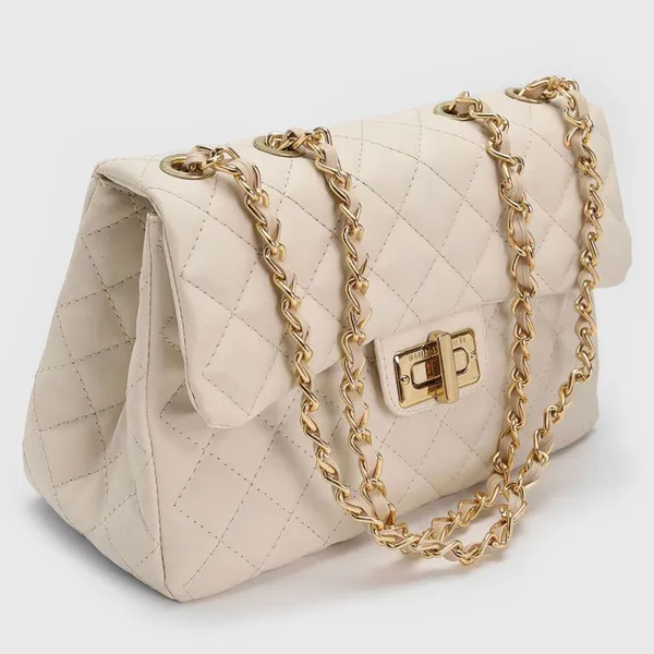 Bolsa Feminina Corrente Transversal Ombro Matelassê Lateral Off-White e Preta