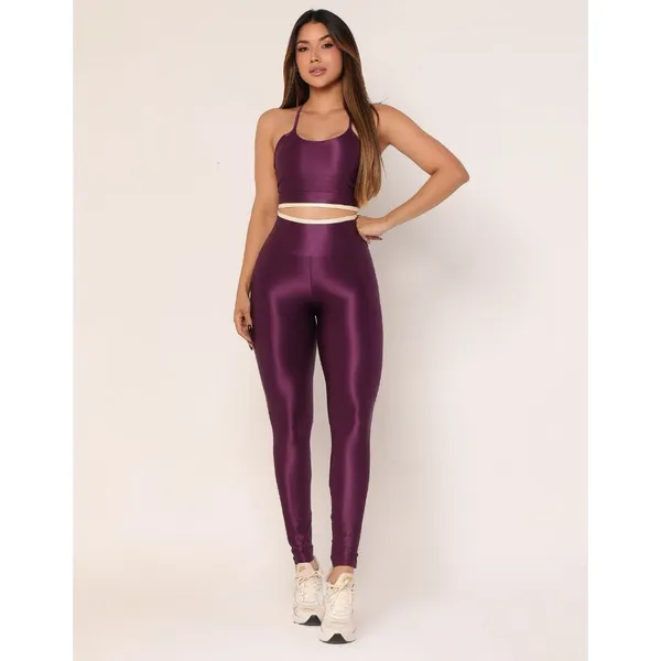 Conjunto Fitness em Canelado Poliamida Calça Legging e Top Feminino Academia
