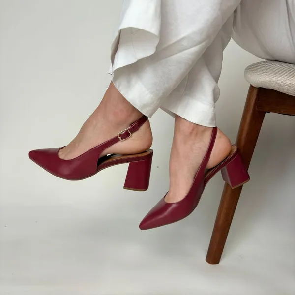 SCARPIN GIO COURO LEGITIMO MODA FEMININA TENDENCIA CONFORTO