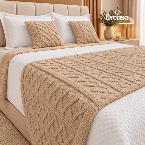 Kit Peseira Para Cama 3 Peças 2 Capas de Almofadas Decorativa Flannel Fofinho Macio Casal Queen King