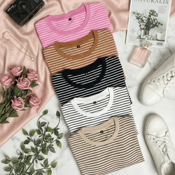 Blusa Feminina Listrada Tshirt Manga Curta Elegante do P ao GG Algodão Confortável Fresca Moda Verão