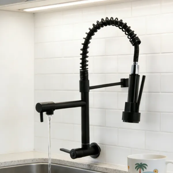 Torneira De Cozinha De Luxo Com Mangueira De Água Flexível Montada Na Parte Superior E 360 ° Pistola Removível Ajustável