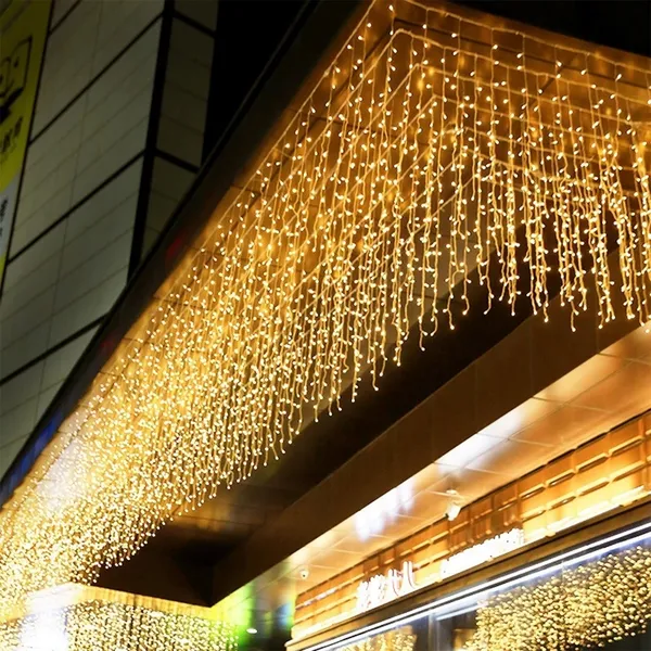 Cascata de Luzes de Natal à Prova d'Água, 10M 400 LEDs 8 Funções 220V ou 110V com Controlador, Conectores Macho e Fêmea